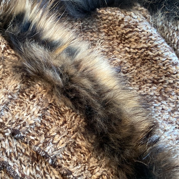 Boston Proper Faux Fur Collar Tie Front Cardigan. - Picture 13 of 16